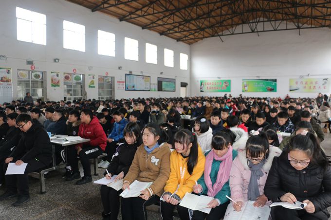 学生读书活动启动现场.JPG