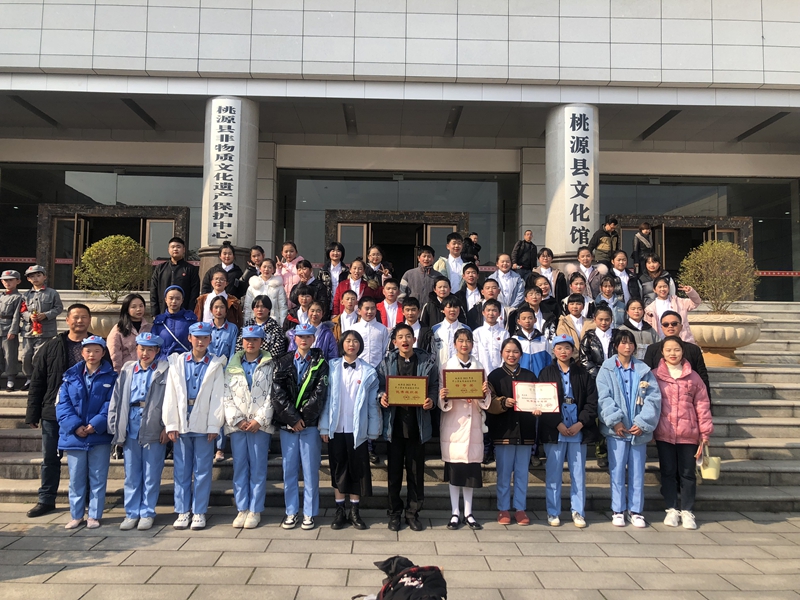 朗诵团队合影.jpg