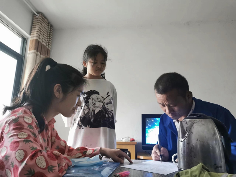 防溺水大走访.jpg